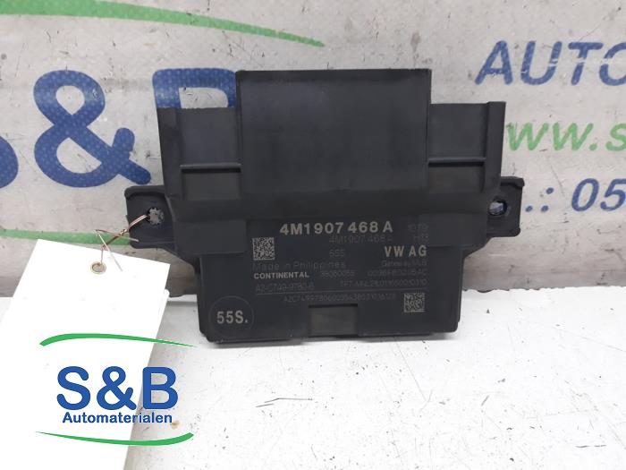 Gebruikte Gateway module Audi A4 Avant (B9) 2.0 TFSI 16V Prijs € 75,00 Margeregeling aangeboden door Schaap & Bron