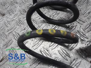 Gebruikte Schroefveer achter Skoda Fabia III Combi (NJ5) 1.4 TDI 16V 90 Greentech Prijs € 25,00 Margeregeling aangeboden door Schaap & Bron