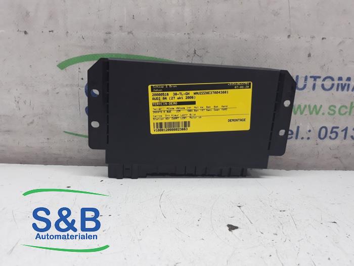 Gebruikte Bodycontrol Module Audi A4 Avant (B7) 2.0 TFSI 20V Prijs € 85,00 Margeregeling aangeboden door Schaap & Bron