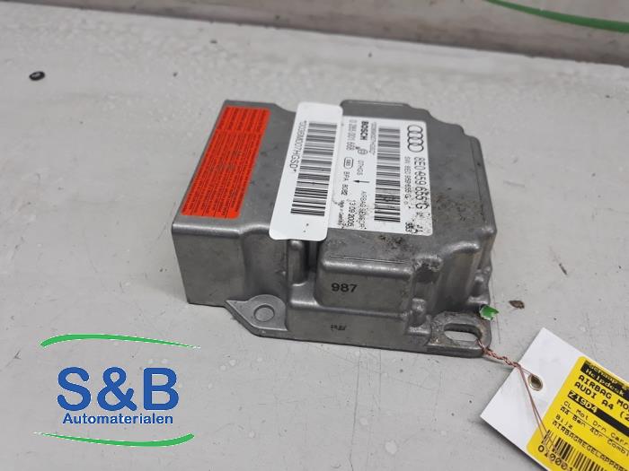 Gebruikte Airbag Module Audi A4 Avant Quattro (B7) 2.0 TFSI 20V Prijs € 50,00 Margeregeling aangeboden door Schaap & Bron