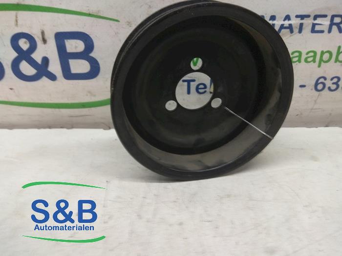 Gebruikte Waterpomp poelie Volkswagen Polo IV (9N1/2/3) 1.2 12V Prijs € 15,00 Margeregeling aangeboden door Schaap & Bron