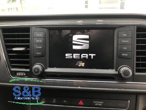 Gebruikte Display Multi Media regelunit Seat Leon ST (5FF) 1.4 TSI ACT 16V Prijs € 849,00 Margeregeling aangeboden door Schaap & Bron