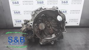 Gebruikte Versnellingsbak Volkswagen Polo IV (9N1/2/3) 1.4 16V Prijs € 250,00 Margeregeling aangeboden door Schaap & Bron