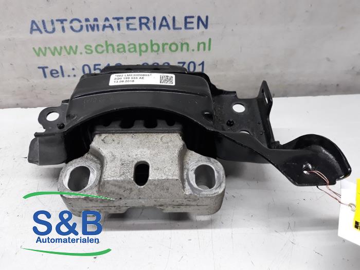 Gebruikte Versnellingsbak Steun Volkswagen Polo VI (AW1) 1.0 TSI 12V Prijs € 20,00 Margeregeling aangeboden door Schaap & Bron