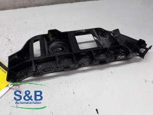 Gebruikte Bumpersteun rechts-achter Volkswagen Polo VI (AW1) 1.0 TSI 12V Prijs € 10,00 Margeregeling aangeboden door Schaap & Bron