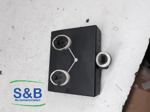 Gebruikte Centrale Deurvergrendelings Module Audi A6 (C7) 2.0 TDI 16V Prijs € 69,00 Margeregeling aangeboden door Schaap & Bron