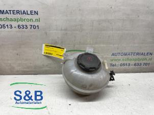 Gebruikte Koelwater Reservoir Volkswagen Arteon (3HAB) 2.0 TSI 16V Prijs € 40,00 Margeregeling aangeboden door Schaap & Bron