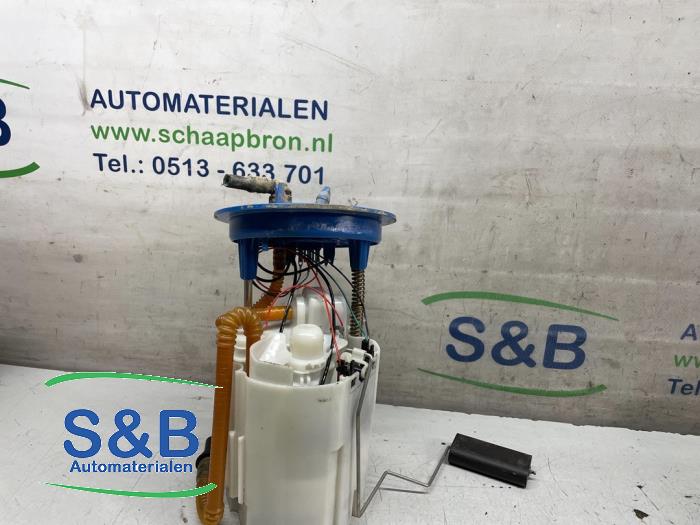 Gebruikte Tank element Pomp Volkswagen Arteon (3HAB) 2.0 TSI 16V Prijs € 80,00 Margeregeling aangeboden door Schaap & Bron
