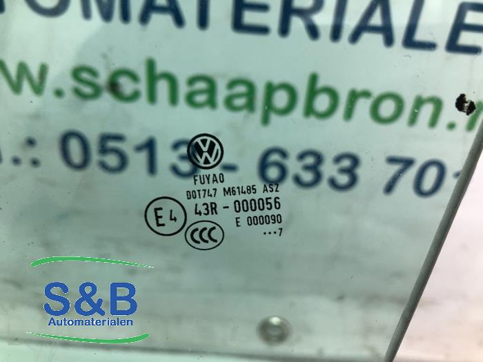 Deurruit 4Deurs links-voor van een Volkswagen Arteon (3HAB) 2.0 TSI 16V 2017