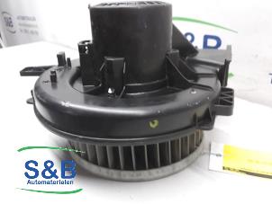 Gebruikte Kachel Ventilatiemotor Volkswagen Polo V (6R) 1.2 TSI Prijs € 20,00 Margeregeling aangeboden door Schaap & Bron