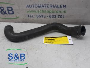 Gebruikte Koelwaterslang Mercedes CLA Shooting Brake (117.9) 1.6 CLA-180 16V Prijs € 25,00 Margeregeling aangeboden door Schaap & Bron