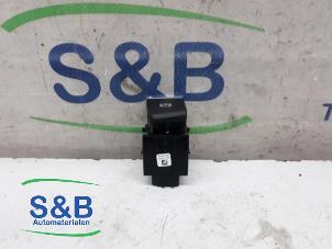 Gebruikte Handrem schakelaar Audi A5 Sportback (F5A/F5F) 2.0 TDI 16V Prijs € 20,00 Margeregeling aangeboden door Schaap & Bron