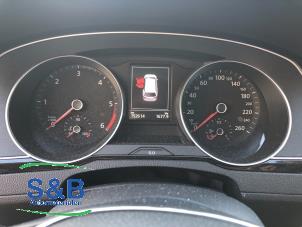 Gebruikte Cockpit Volkswagen Passat Variant (3G5) 1.6 TDI 16V Prijs € 300,00 Margeregeling aangeboden door Schaap & Bron