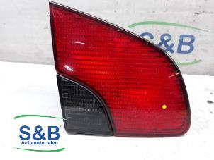 Gebruikte Achterlicht links Peugeot 406 Break (8E/F) 1.8 16V Prijs € 30,00 Margeregeling aangeboden door Schaap & Bron