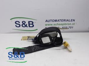 Gebruikte Veiligheidsgordel rechts-voor Volkswagen Polo IV (9N1/2/3) 1.9 SDI Prijs € 25,00 Margeregeling aangeboden door Schaap & Bron