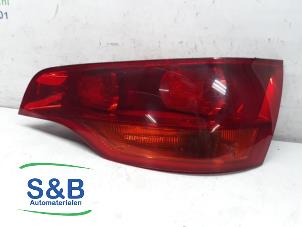 Gebruikte Achterlicht rechts Audi Q7 (4LB) 3.0 TDI V6 24V Prijs € 90,00 Margeregeling aangeboden door Schaap & Bron