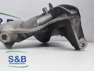 Gebruikte Motorsteun Volkswagen Transporter T6 2.0 TDI DRF Prijs € 30,00 Margeregeling aangeboden door Schaap & Bron