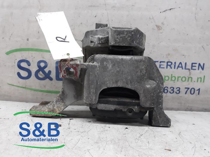 Gebruikte Motorrubber Mini Clubman (R55) 1.6 Cooper D Prijs € 25,00 Margeregeling aangeboden door Schaap & Bron