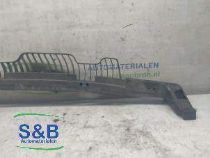 Gebruikte Bumperframe achter Volkswagen Golf VII (AUA) 1.0 TSI 12V Prijs € 25,00 Margeregeling aangeboden door Schaap & Bron
