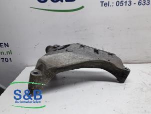 Gebruikte Motorsteun Volkswagen Transporter T5 2.0 TDI DRF Prijs € 22,00 Margeregeling aangeboden door Schaap & Bron