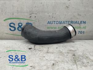 Gebruikte Intercooler Slang Volkswagen Transporter/Caravelle T5 2.0 TDI DRF Prijs € 20,00 Margeregeling aangeboden door Schaap & Bron