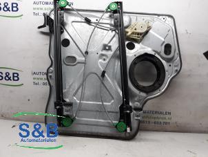 Gebruikte Raammechaniek 2Deurs rechts-voor Volkswagen Transporter Prijs € 50,00 Margeregeling aangeboden door Schaap & Bron