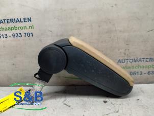 Gebruikte Armleuning Audi A6 (C5) 2.4 V6 30V Prijs € 60,00 Margeregeling aangeboden door Schaap & Bron