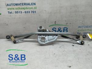 Gebruikte Ruitenwis Mechaniek Audi A6 (C5) 2.4 V6 30V Prijs € 47,00 Margeregeling aangeboden door Schaap & Bron