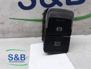 Gebruikte Handrem schakelaar Volkswagen Golf VII (AUA) 1.0 TSI 12V BlueMotion Prijs € 15,00 Margeregeling aangeboden door Schaap & Bron