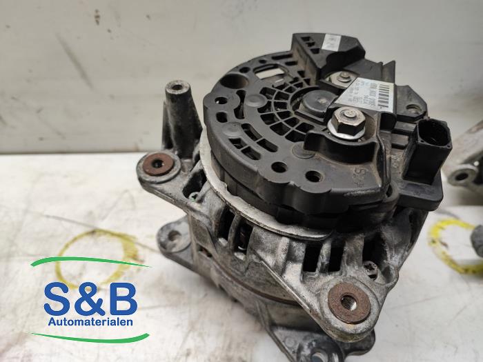 Gebruikte Dynamo Audi A4 Avant (B8) 2.0 TDI 16V Prijs € 75,00 Margeregeling aangeboden door Schaap & Bron