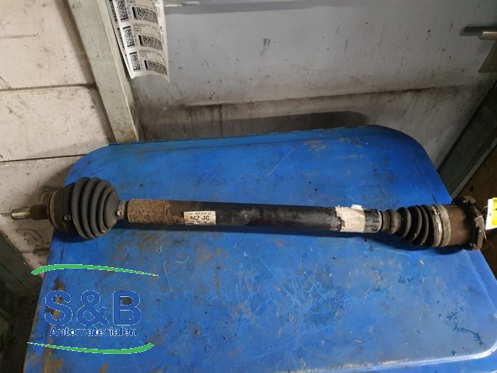Gebruikte Steekas rechts-voor Volkswagen Golf IV (1J1) 1.6 16V Prijs € 40,00 Margeregeling aangeboden door Schaap & Bron