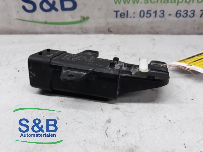Gebruikte Computer Diversen Volkswagen Up! (121) 1.0 12V 60 Prijs € 40,00 Margeregeling aangeboden door Schaap & Bron