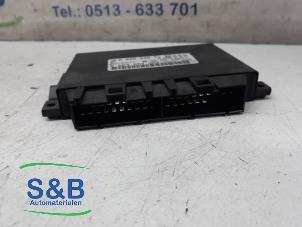 Gebruikte Module PDC Mercedes E (W211) 2.2 E-200 CDI 16V Prijs € 20,00 Margeregeling aangeboden door Schaap & Bron