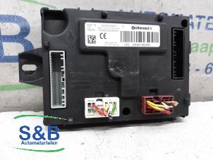 Gebruikte Computer Body Control Renault Clio IV Estate/Grandtour (7R) 1.5 Energy dCi 90 FAP Prijs € 45,00 Margeregeling aangeboden door Schaap & Bron