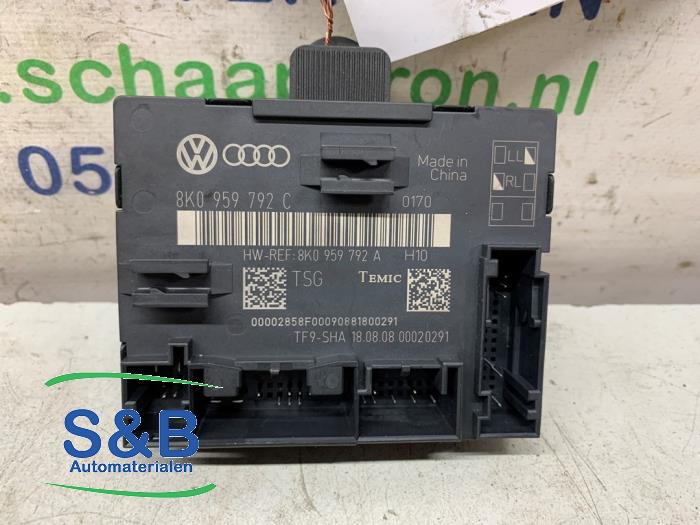 Gebruikte Module Centrale Deurvergrendeling Audi A4 Avant (B8) 2.0 TDI 16V Prijs € 30,00 Margeregeling aangeboden door Schaap & Bron