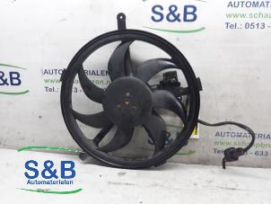 Gebruikte Motorkoeling ventilator Mini Clubman (R55) 1.6 16V Cooper S Prijs € 75,00 Margeregeling aangeboden door Schaap & Bron