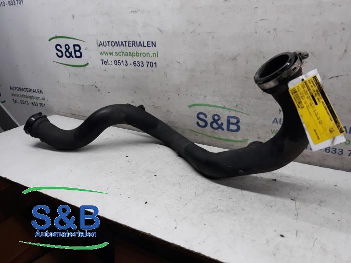 Gebruikte Intercooler Buis Audi A4 Avant (B8) 2.0 eTDI 16V Prijs € 45,00 Margeregeling aangeboden door Schaap & Bron