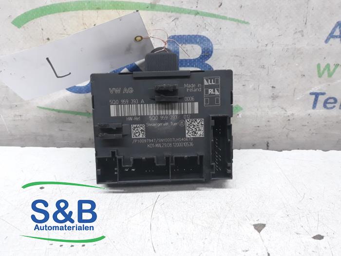 Computer Body Control van een Audi A3 (8V1/8VK) 2.0 TDI 16V 2012