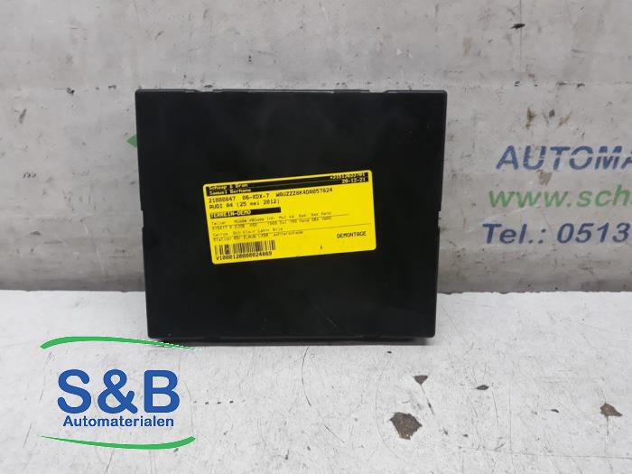 Gebruikte Module Bodycontrol Audi A4 Avant (B8) 2.0 TDI 16V Prijs € 125,00 Margeregeling aangeboden door Schaap & Bron