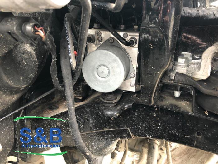 Gebruikte ABS Pomp Audi Q3 (8UB/8UG) 2.0 16V TFSI Quattro Prijs € 250,00 Margeregeling aangeboden door Schaap & Bron