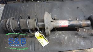Gebruikte Voorpoot links Volkswagen Golf IV (1J1) 1.6 Prijs € 50,00 Margeregeling aangeboden door Schaap & Bron