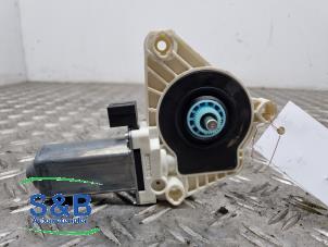 Gebruikte Raammotor Portier Volkswagen Passat Variant (3G5) 1.6 TDI 16V Prijs € 17,50 Margeregeling aangeboden door Schaap & Bron