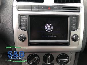 Gebruikte Radio Volkswagen Polo V (6R) 1.4 TDI DPF BlueMotion technology Prijs € 500,00 Margeregeling aangeboden door Schaap & Bron