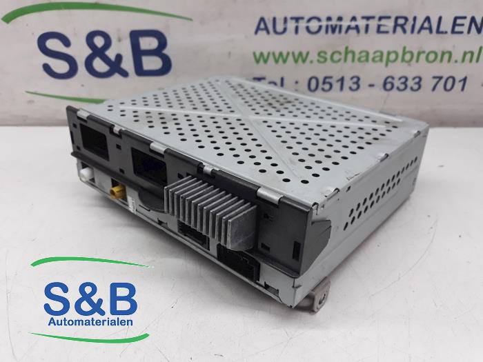 Radio module van een Audi A4 (B8) 2.0 TFSI 16V 2008