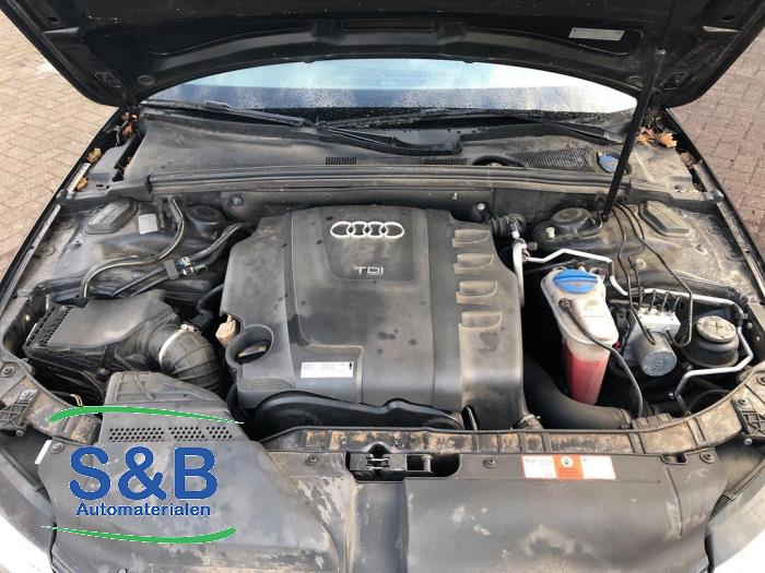 Gebruikte Motor Audi A4 Avant (B8) 2.0 TDI 16V Prijs € 850,00 Margeregeling aangeboden door Schaap & Bron