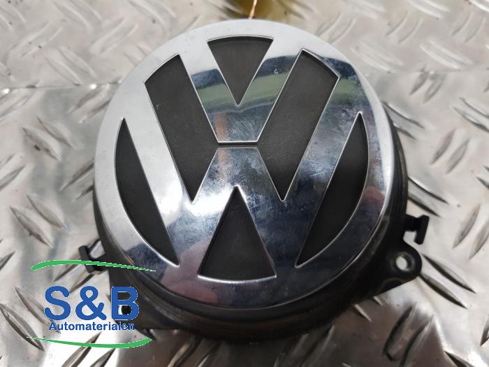 Schakelaar achterklep van een Volkswagen Passat (3C2) 1.6 TDI 16V Bluemotion 2010