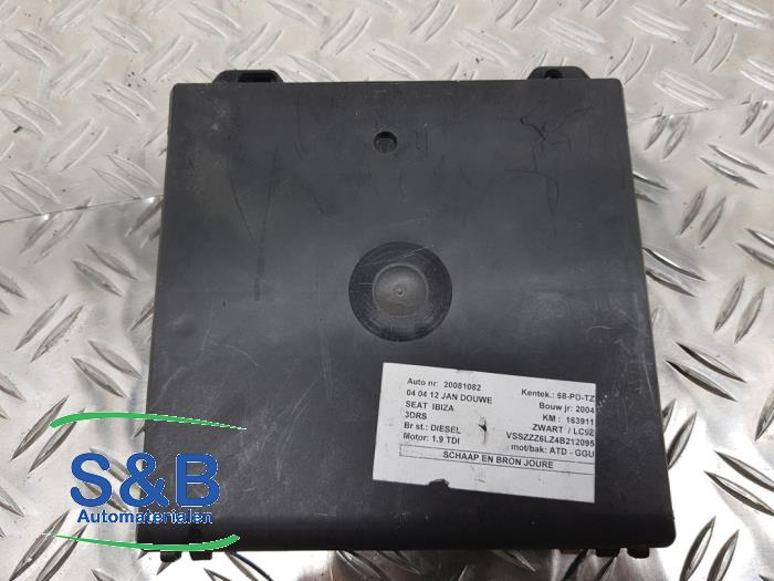 Gebruikte Computer boord Seat Ibiza III (6L1) 1.9 TDI 100 Prijs € 40,00 Margeregeling aangeboden door Schaap & Bron