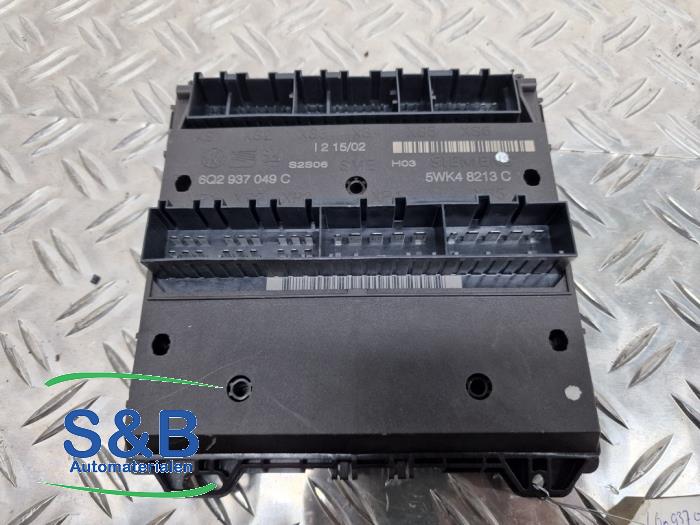 Gebruikte Boordcomputer Volkswagen Polo IV (9N1/2/3) 1.2 12V Prijs € 75,00 Margeregeling aangeboden door Schaap & Bron