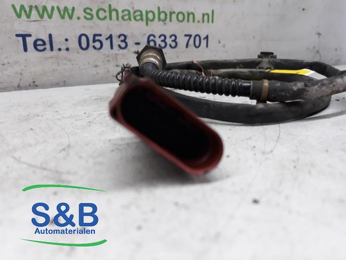 Lambda Sonde van een Volkswagen Golf 2001