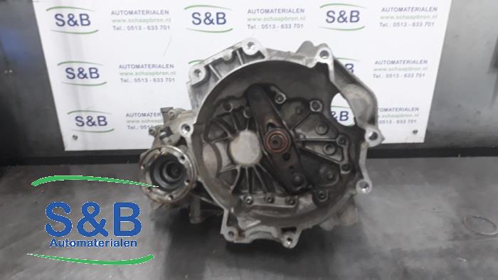 Gebruikte Versnellingsbak Volkswagen Polo IV (9N1/2/3) 1.2 12V Prijs € 150,00 Margeregeling aangeboden door Schaap & Bron